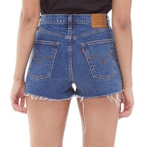 brand new levi ribcage shorts